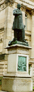 [Statue of Chadwick]